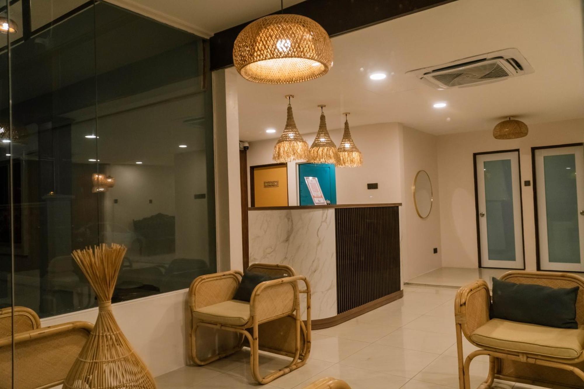 Mulyo Hotel 波德申 外观 照片